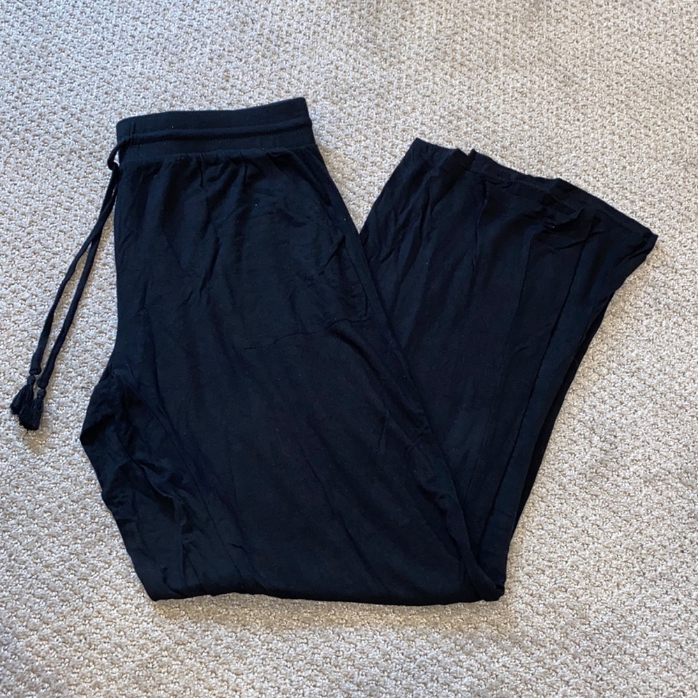 NWOT stars above pants
